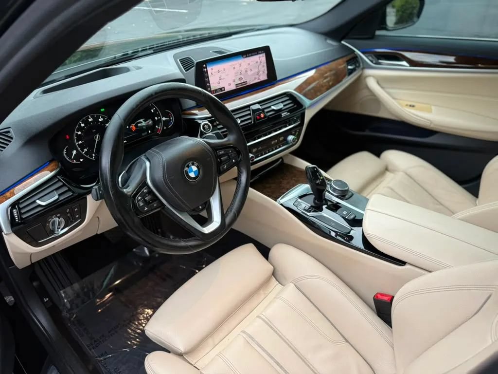 Used 2019 BMW 530i xDrive AWD/4WD image 14