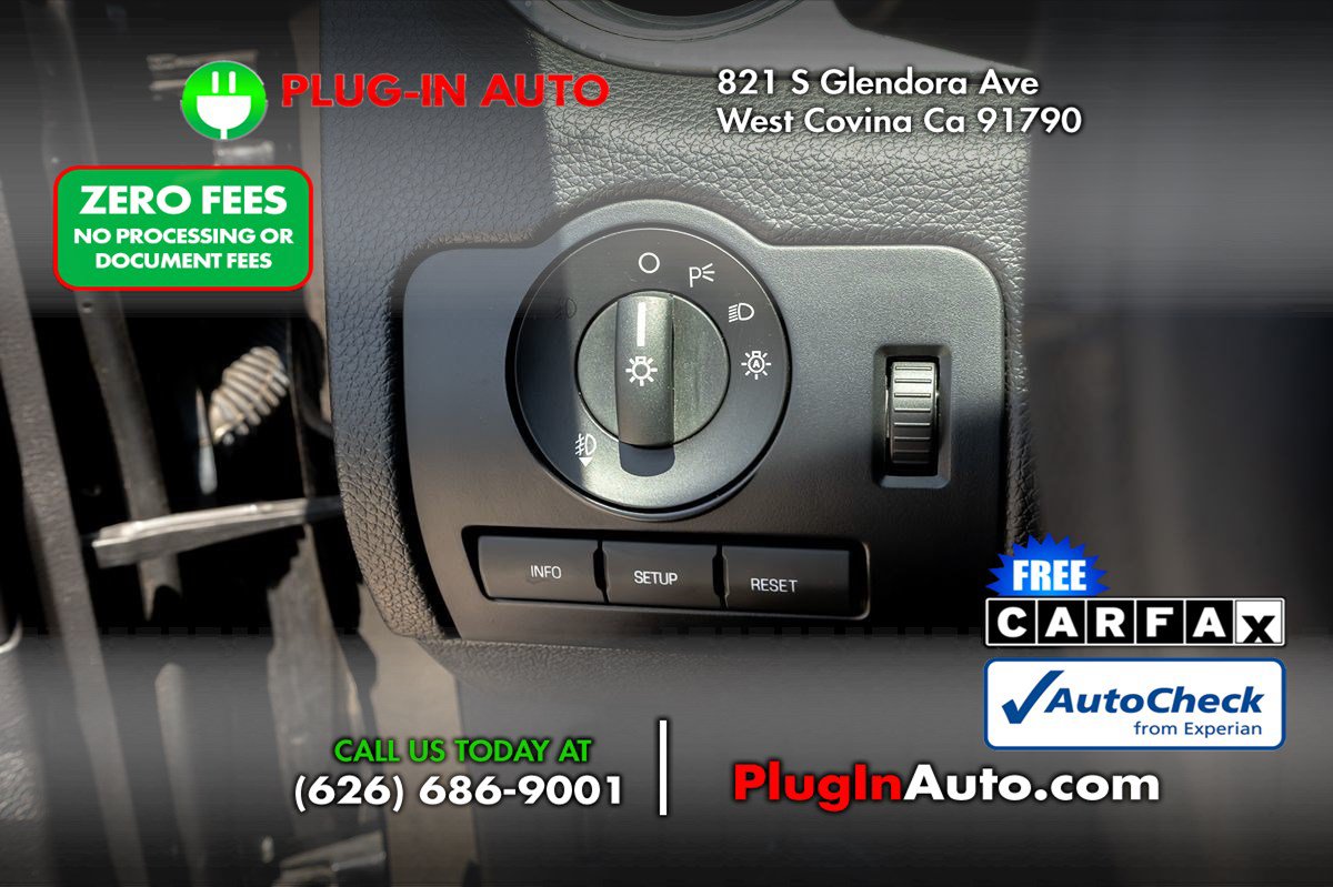 Used 2011 Ford Mustang Shelby GT500 RWD image 20