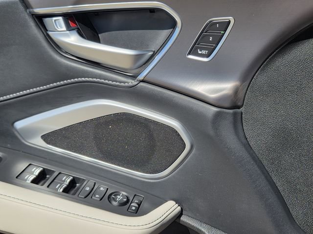 Certified 2025 Acura RDX SH-AWD image 17