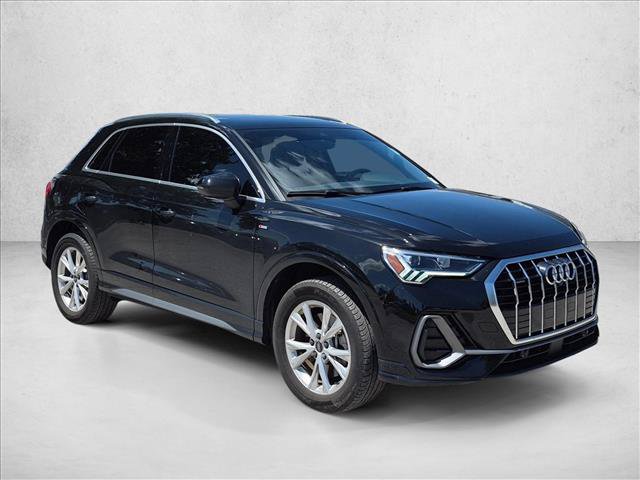 Used 2023 Audi Q3 2.0T Premium Plus AWD/4WD image 3
