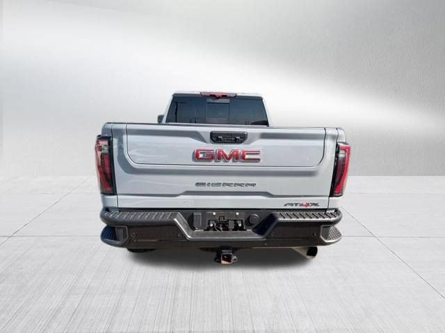 Used 2025 GMC Sierra 2500 AT4X AWD/4WD image 4