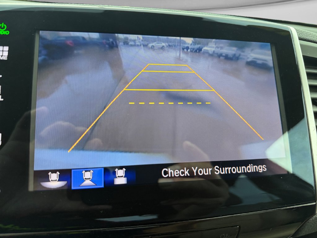 Used 2016 Honda Pilot Touring image 24