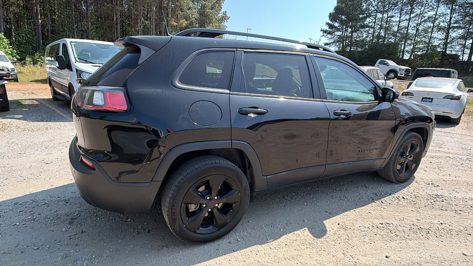 Used 2021 Jeep Cherokee Latitude Plus FWD image 8