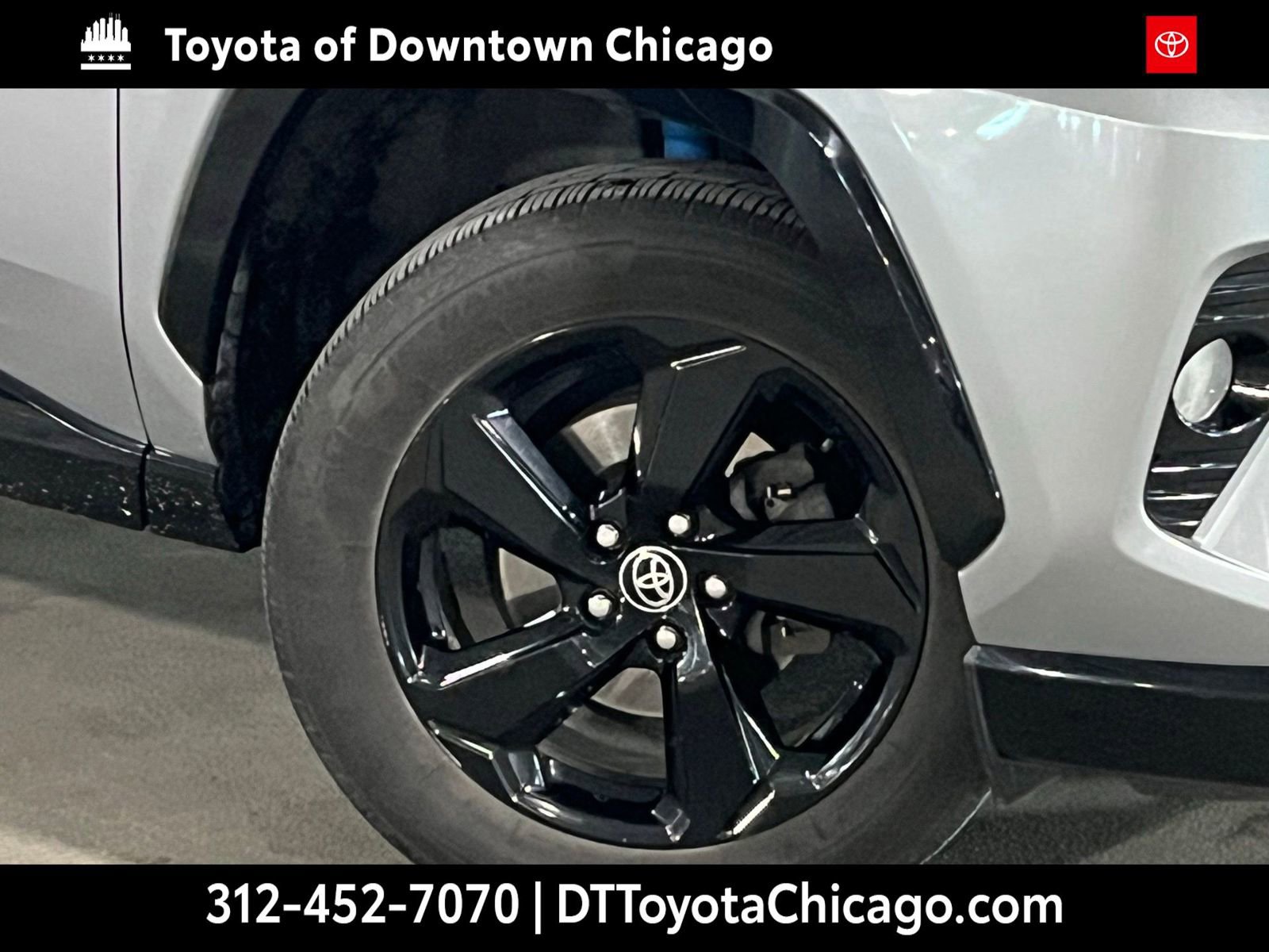 Used 2020 Toyota RAV4 XSE AWD/4WD image 2