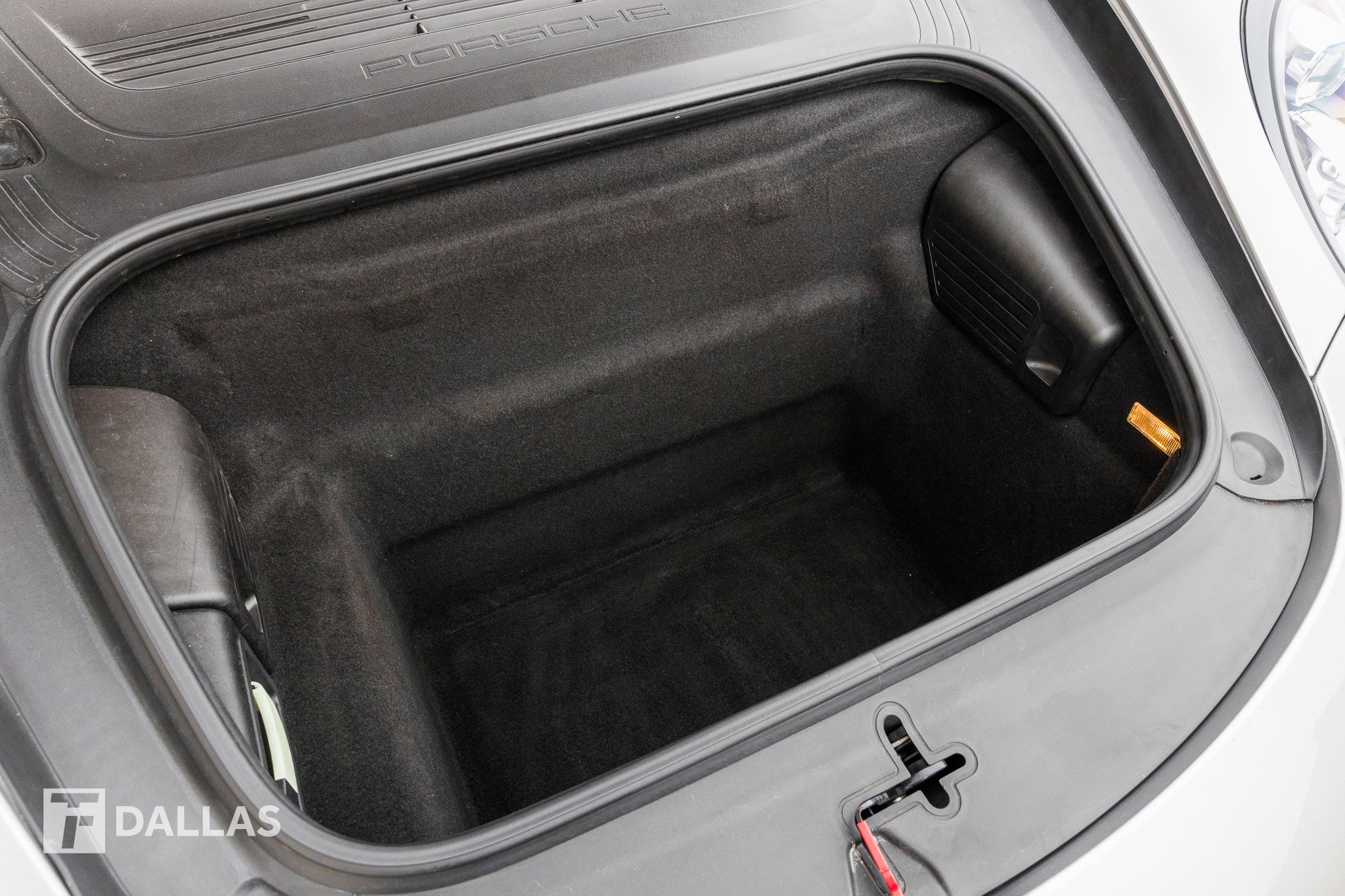 Used 2015 Porsche 911 Turbo S image 33