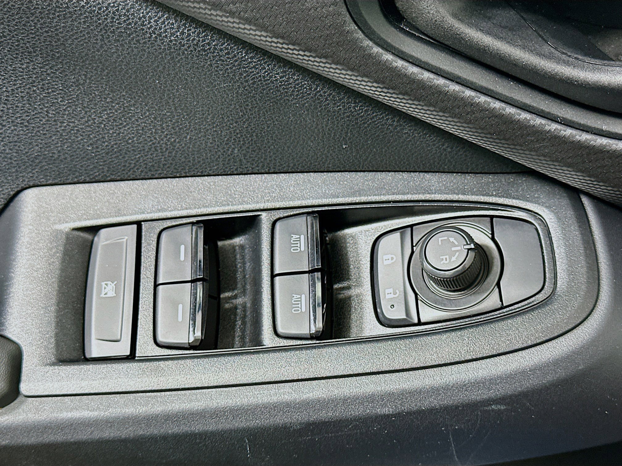 Used 2025 Subaru Crosstrek 2.5i Wilderness w/ Wilderness Package image 15