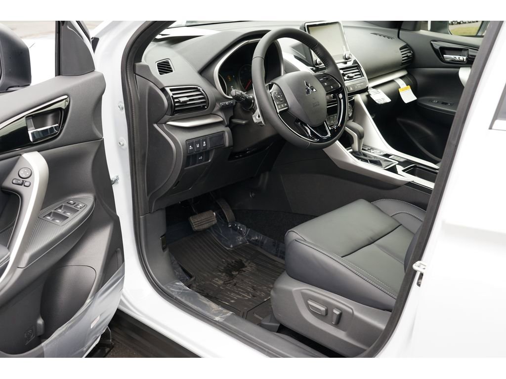 New 2025 Mitsubishi Eclipse Cross SEL image 13