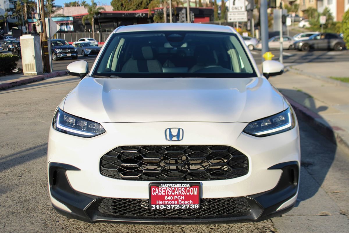 Used 2023 Honda HR-V LX image 9