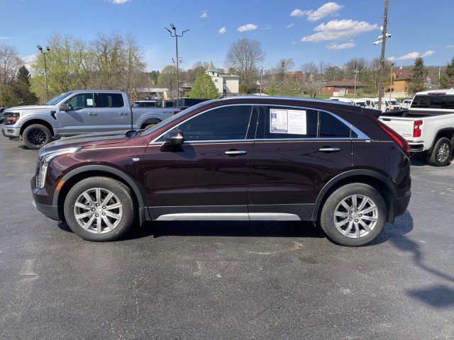 Used 2021 Cadillac XT4 Premium Luxury image 4