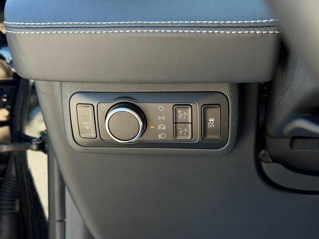 Used 2024 Ford Mustang Mach-E Premium AWD/4WD image 41