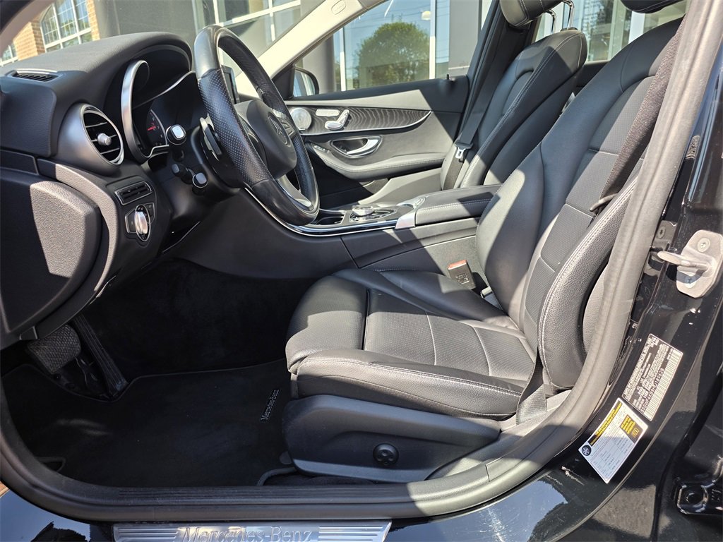 Used 2017 Mercedes-Benz C 300 4MATIC Sedan image 21