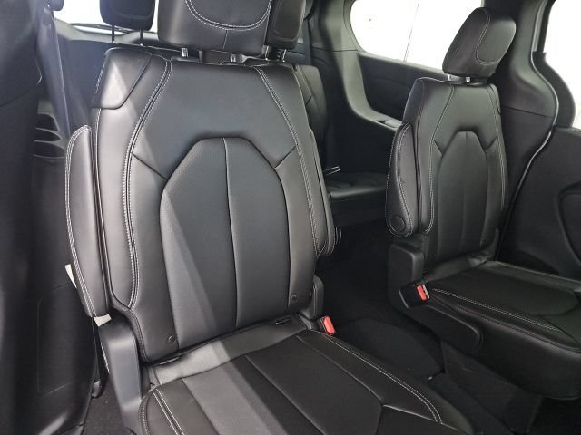 New 2026 Chrysler Voyager LX FWD image 16