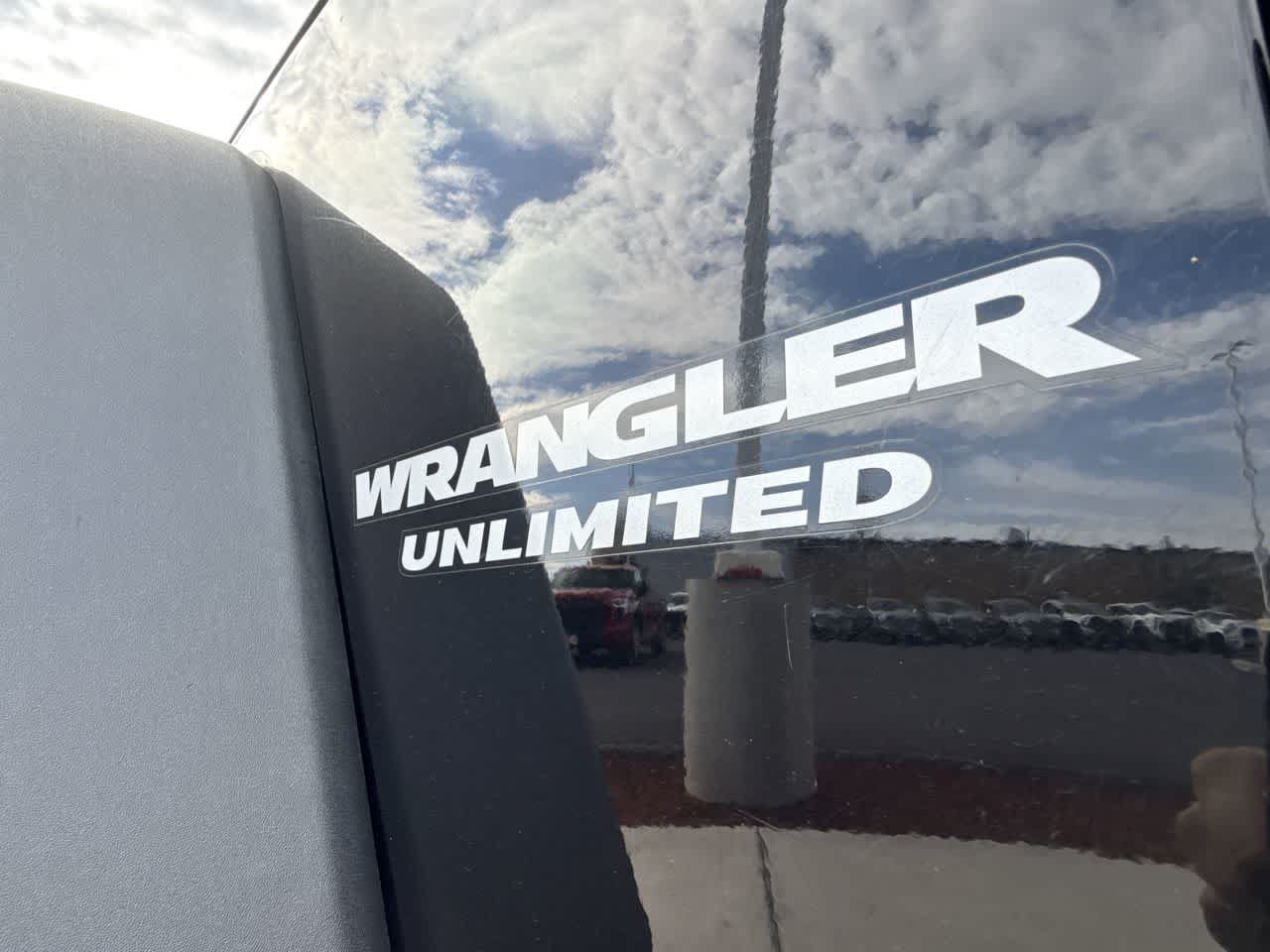 Used 2010 Jeep Wrangler Unlimited Sport AWD/4WD image 9