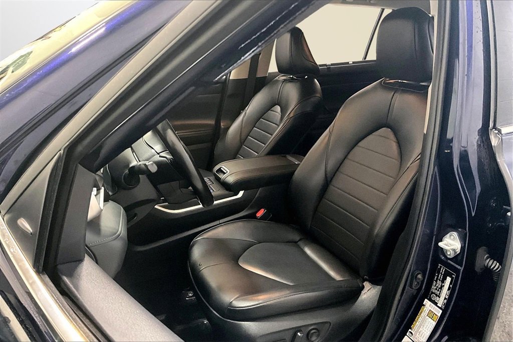 Used 2022 Toyota Highlander XLE image 21