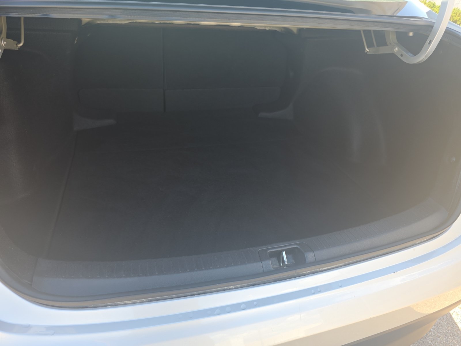 Used 2024 Toyota Corolla LE FWD image 34