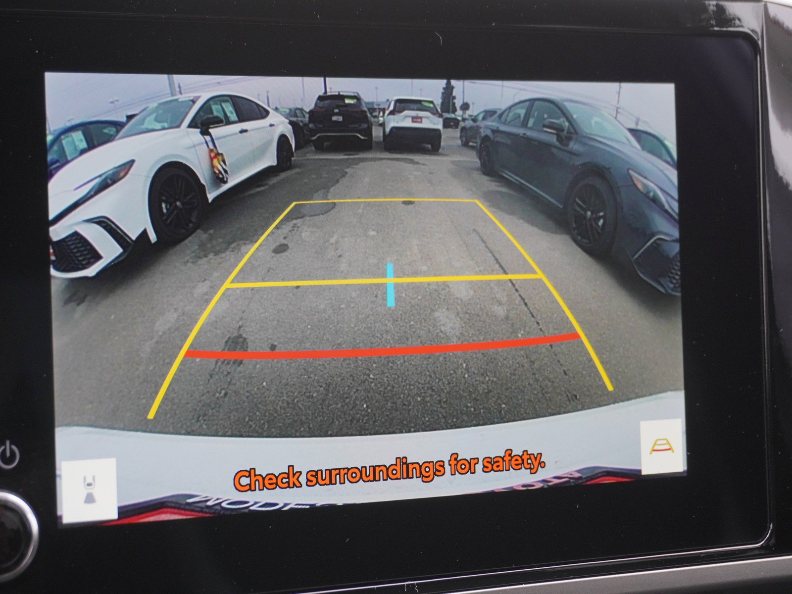 Used 2025 Toyota Camry SE image 25