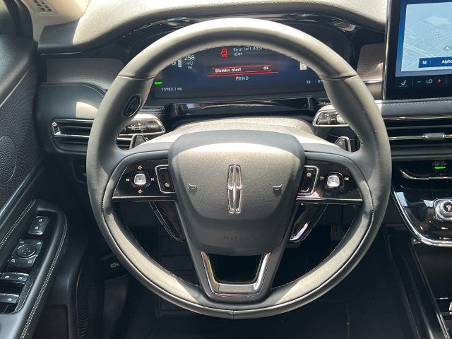 Used 2025 Lincoln Corsair Grand Touring AWD/4WD image 26
