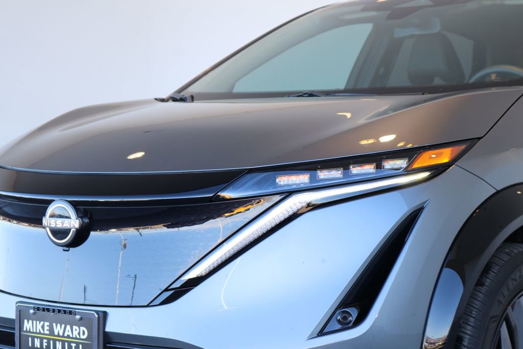 Used 2023 Nissan Ariya AWD image 11