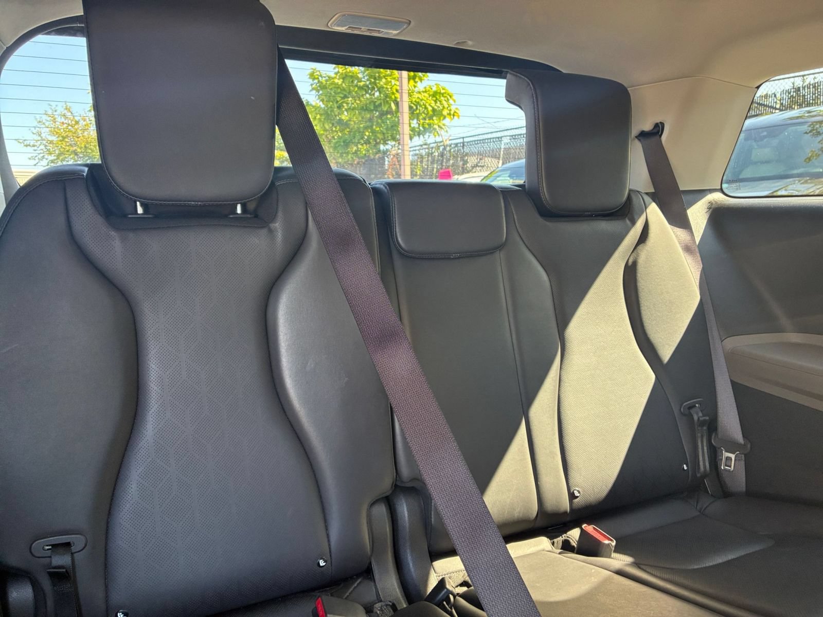 Used 2026 Kia Carnival FWD image 22