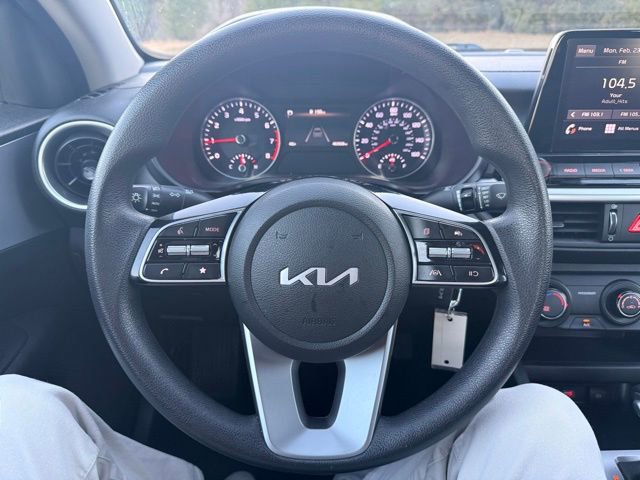 Used 2024 Kia Forte LXS image 17