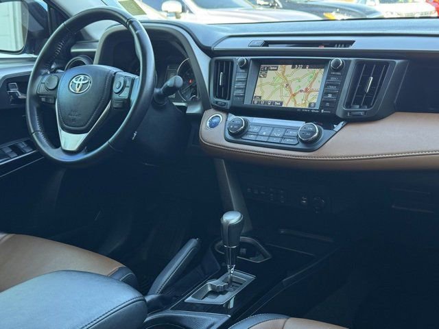 Used 2017 Toyota RAV4 Limited image 29