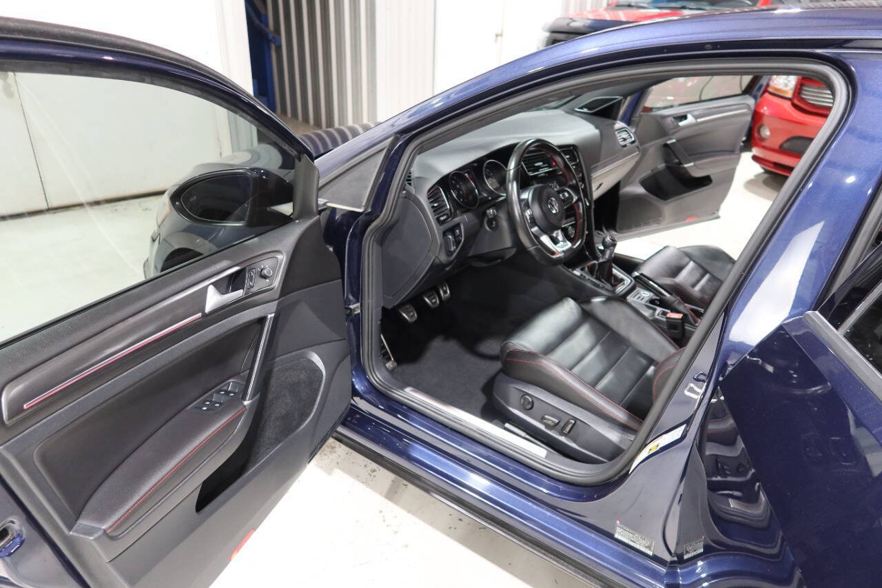 Used 2019 Volkswagen GTI Autobahn FWD image 18