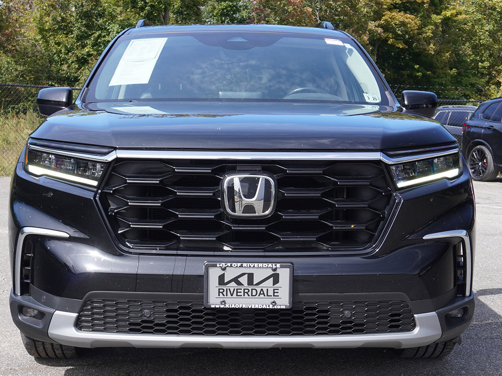 Used 2024 Honda Pilot Touring image 12