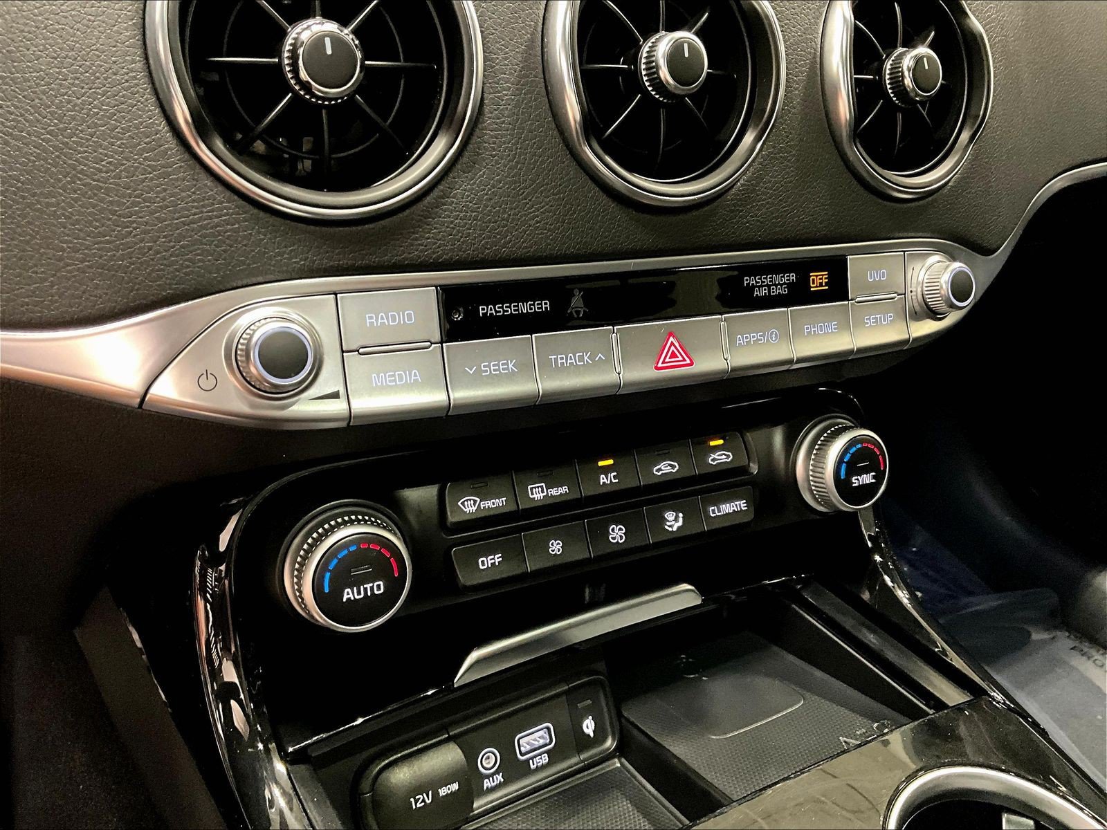 Used 2021 Kia Stinger GT-Line AWD/4WD image 15