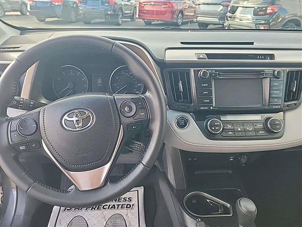 Used 2018 Toyota RAV4 XLE w/ Plus Extra Value Package AWD/4WD image 9
