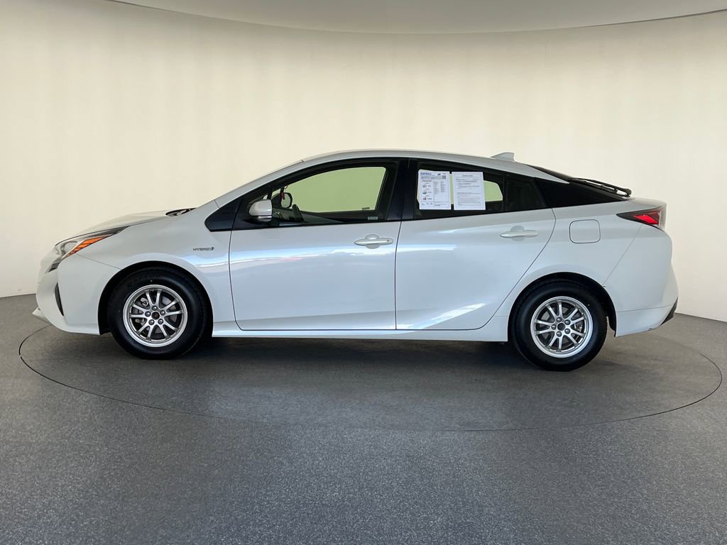 Used 2016 Toyota Prius Two image 2