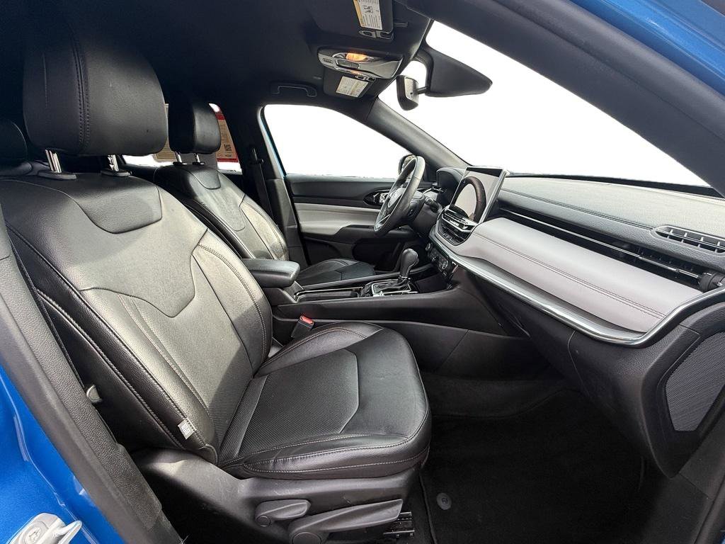 Used 2023 Jeep Compass Limited image 21