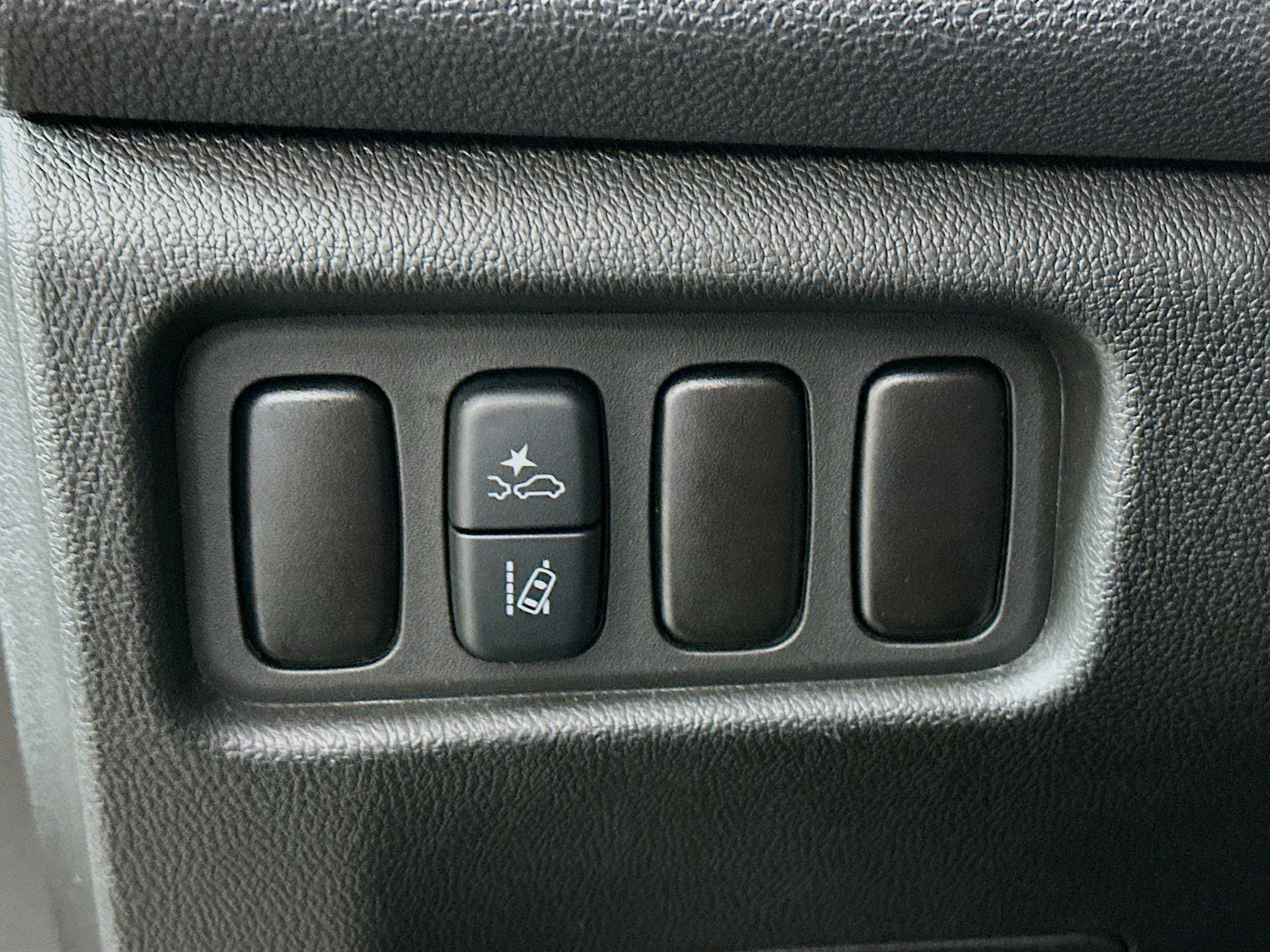 Used 2025 Mitsubishi Outlander Sport ES image 16