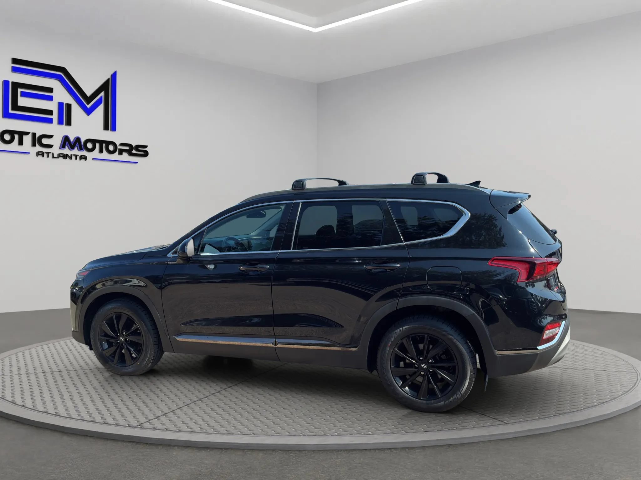 Used 2019 Hyundai Santa Fe SEL w/ Cargo Package AWD/4WD image 3