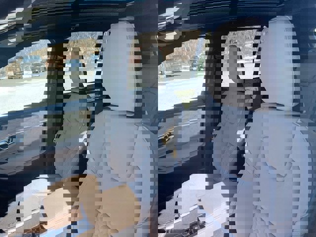 New 2026 Volvo XC90 B6 Plus w/ Protection Package Premier image 12