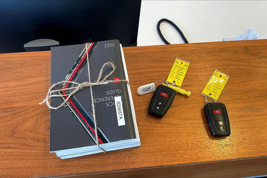 Used 2023 Toyota 4Runner Limited image 35