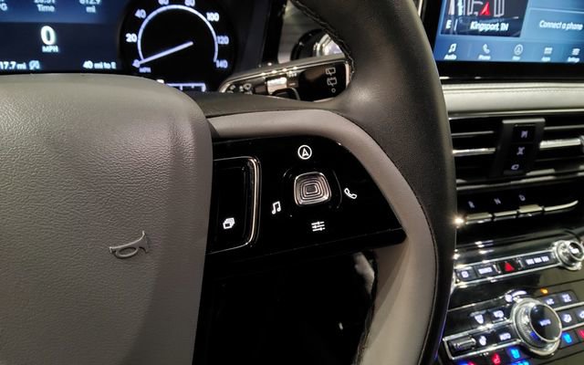Used 2022 Lincoln Corsair AWD w/ Equipment Group 101A image 25