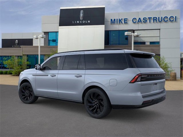 New 2025 Lincoln Navigator L Reserve w/ Jet Appearance Package image 4