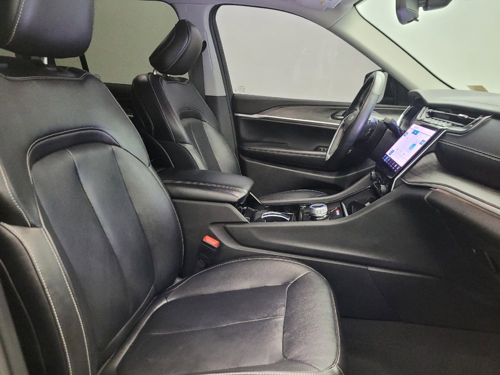 Used 2022 Jeep Grand Cherokee Limited RWD image 21