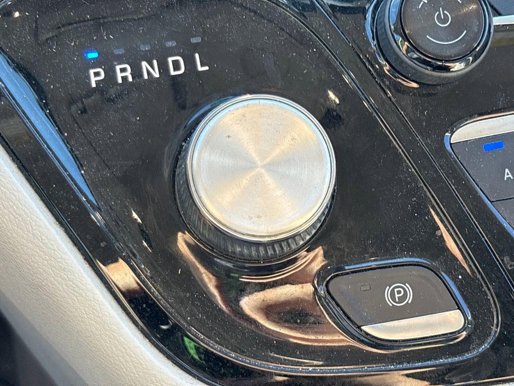 Used 2018 Chrysler Pacifica Touring-L FWD image 20