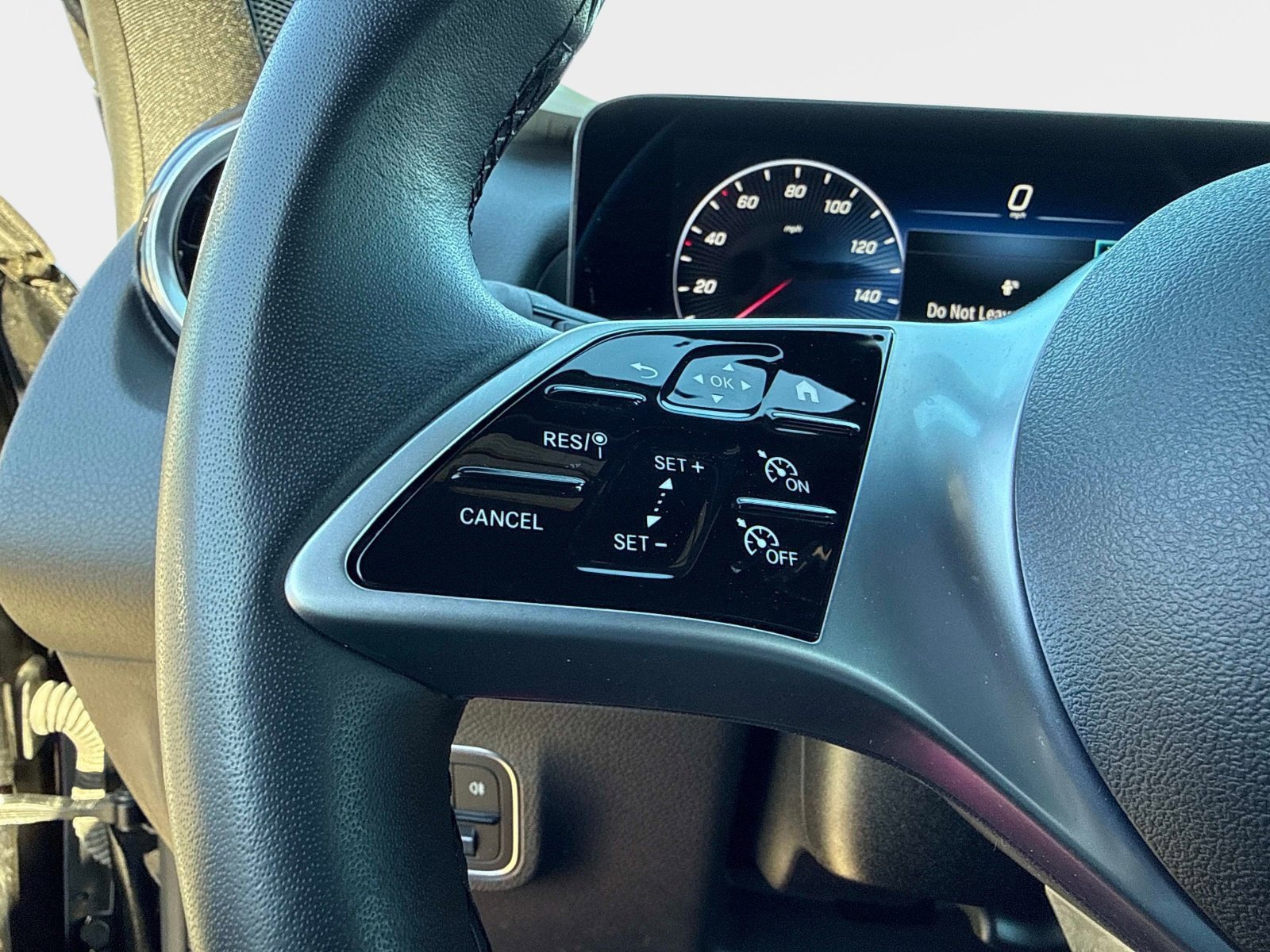 Certified 2025 Mercedes-Benz GLB 250 image 32