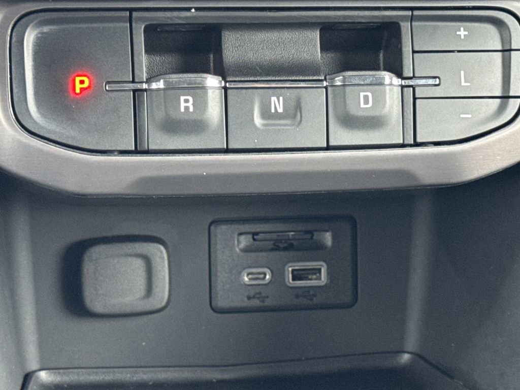 Used 2023 GMC Acadia AT4 image 33