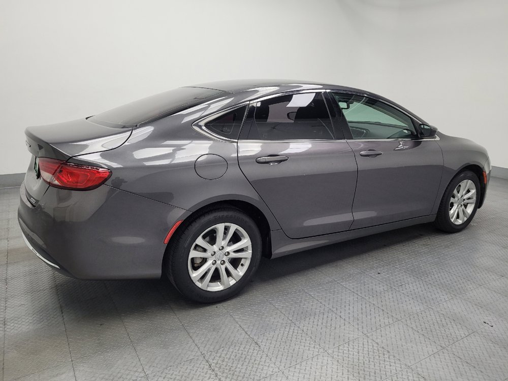 Used 2015 Chrysler 200 Limited FWD image 10