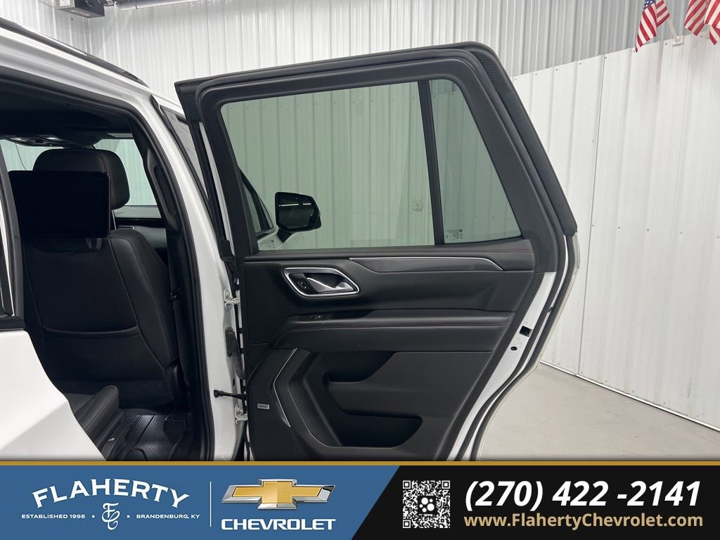 Used 2021 Chevrolet Tahoe RST w/ Luxury Package image 12