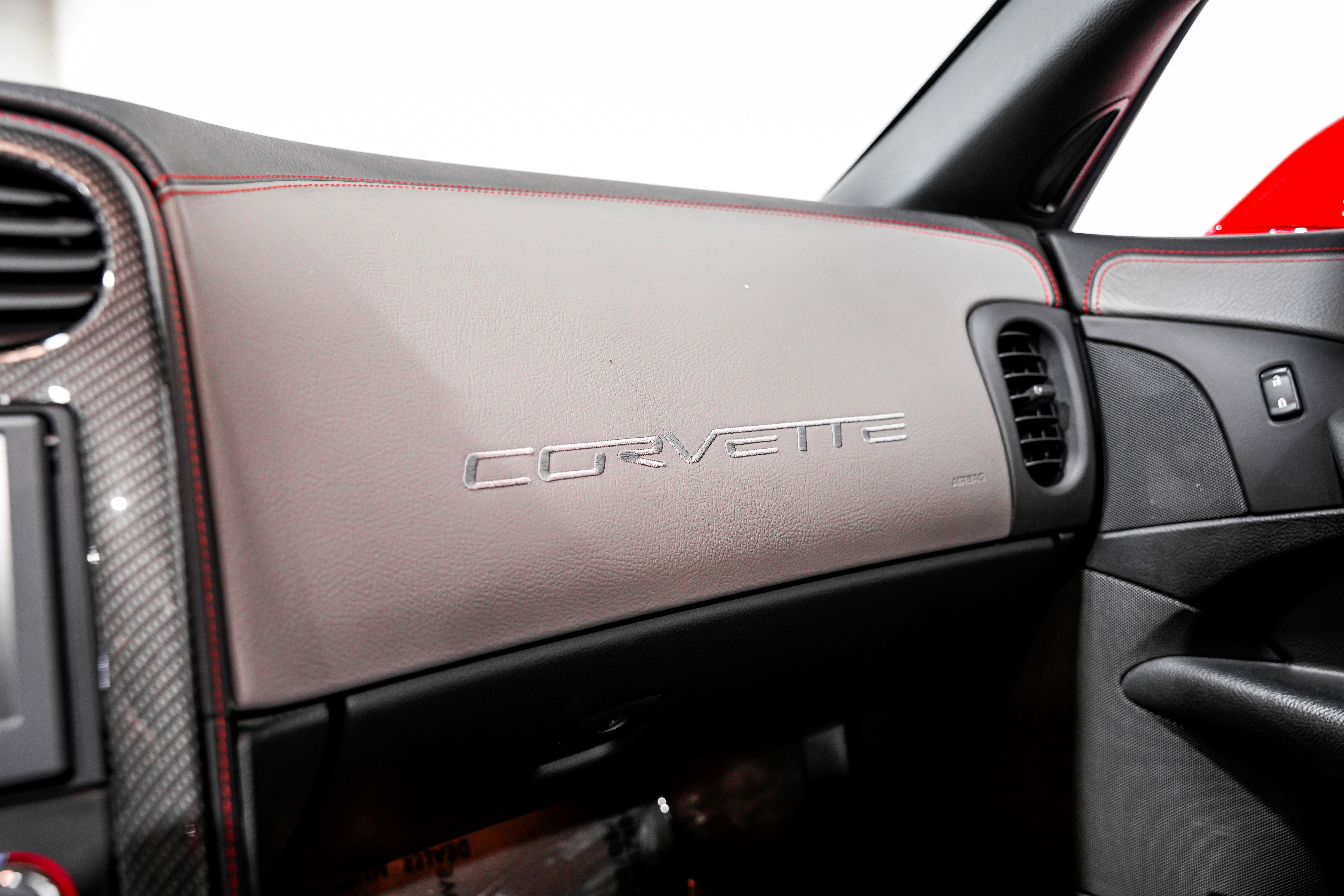 Used 2013 Chevrolet Corvette 427 w/ 1SC Preferred Equipment Group RWD image 15