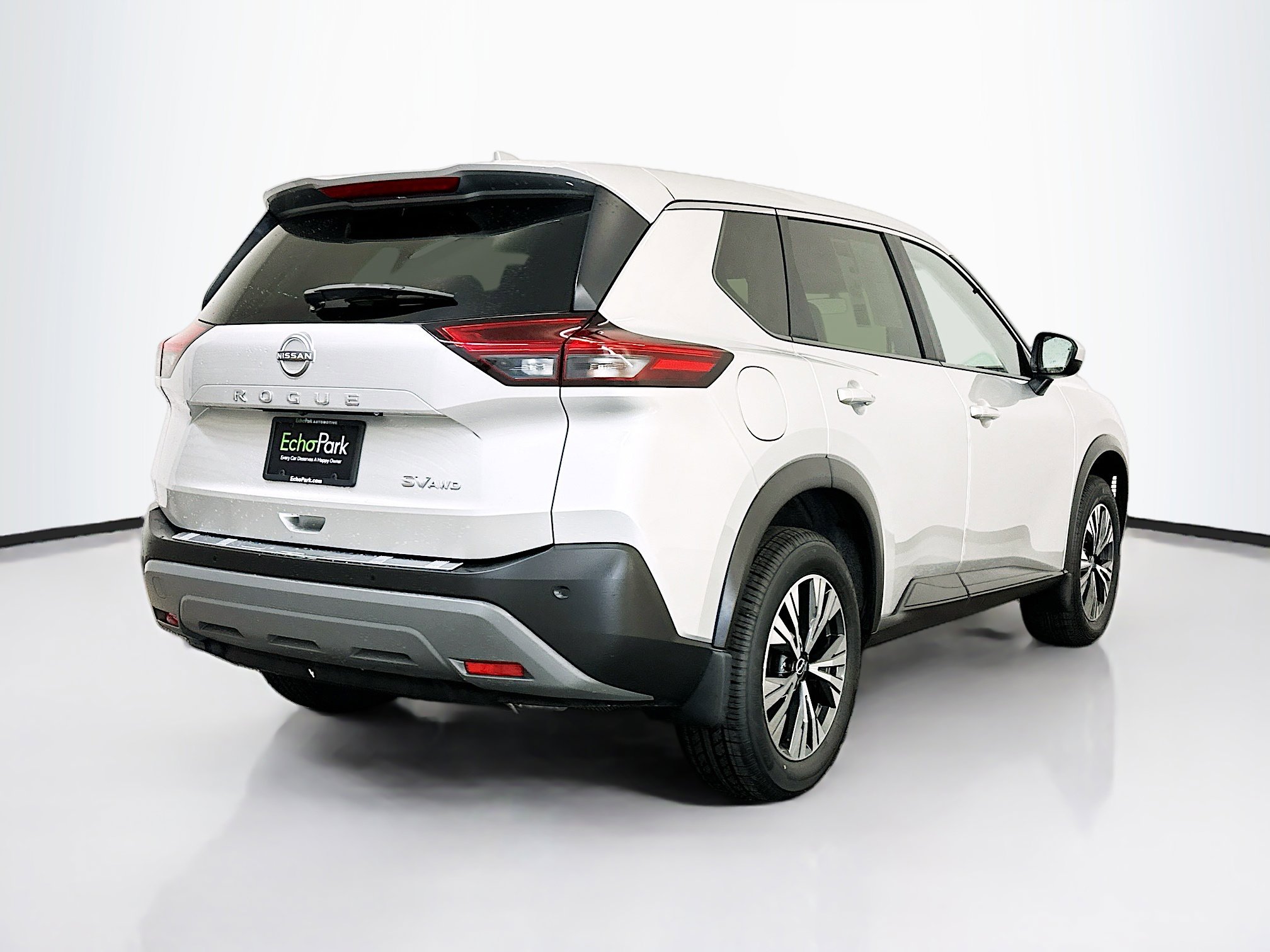 Used 2023 Nissan Rogue SV AWD/4WD image 9