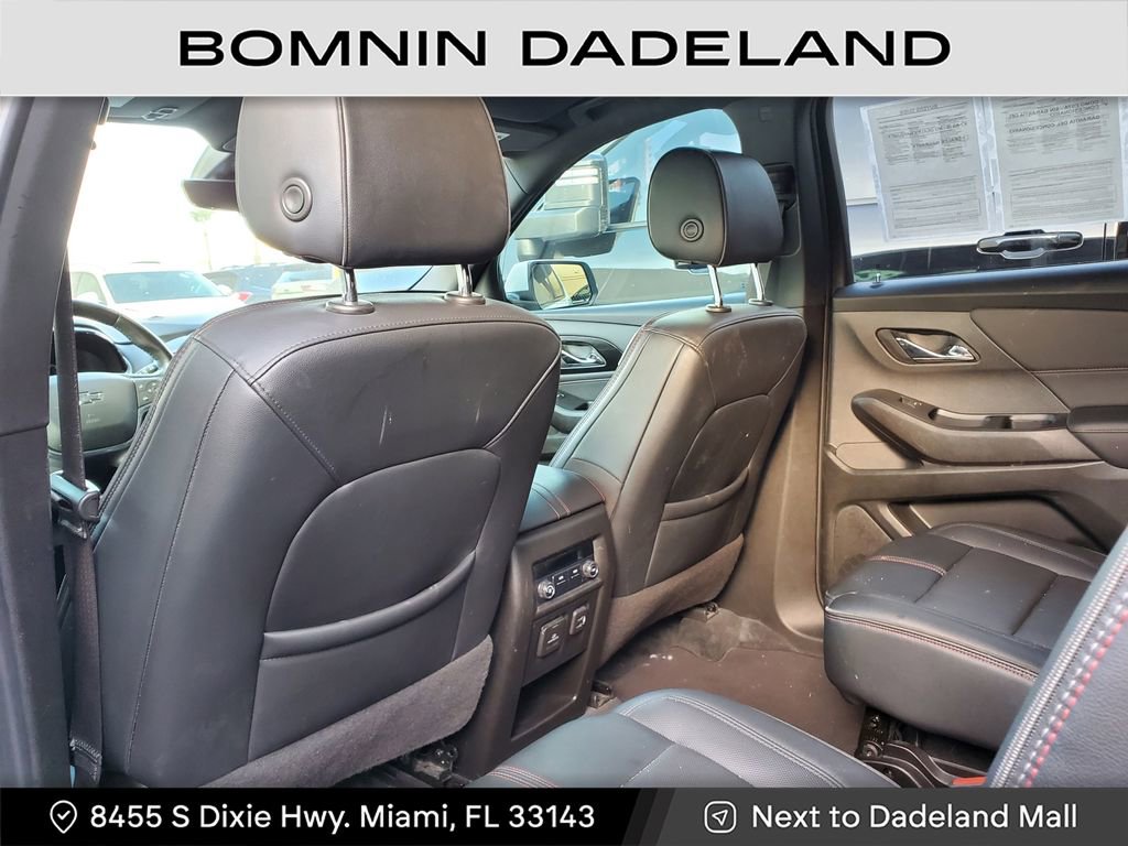 Used 2022 Chevrolet Traverse RS image 12