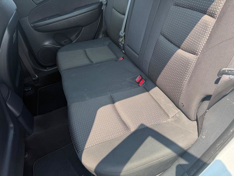 Used 2010 Hyundai Elantra GLS FWD image 18