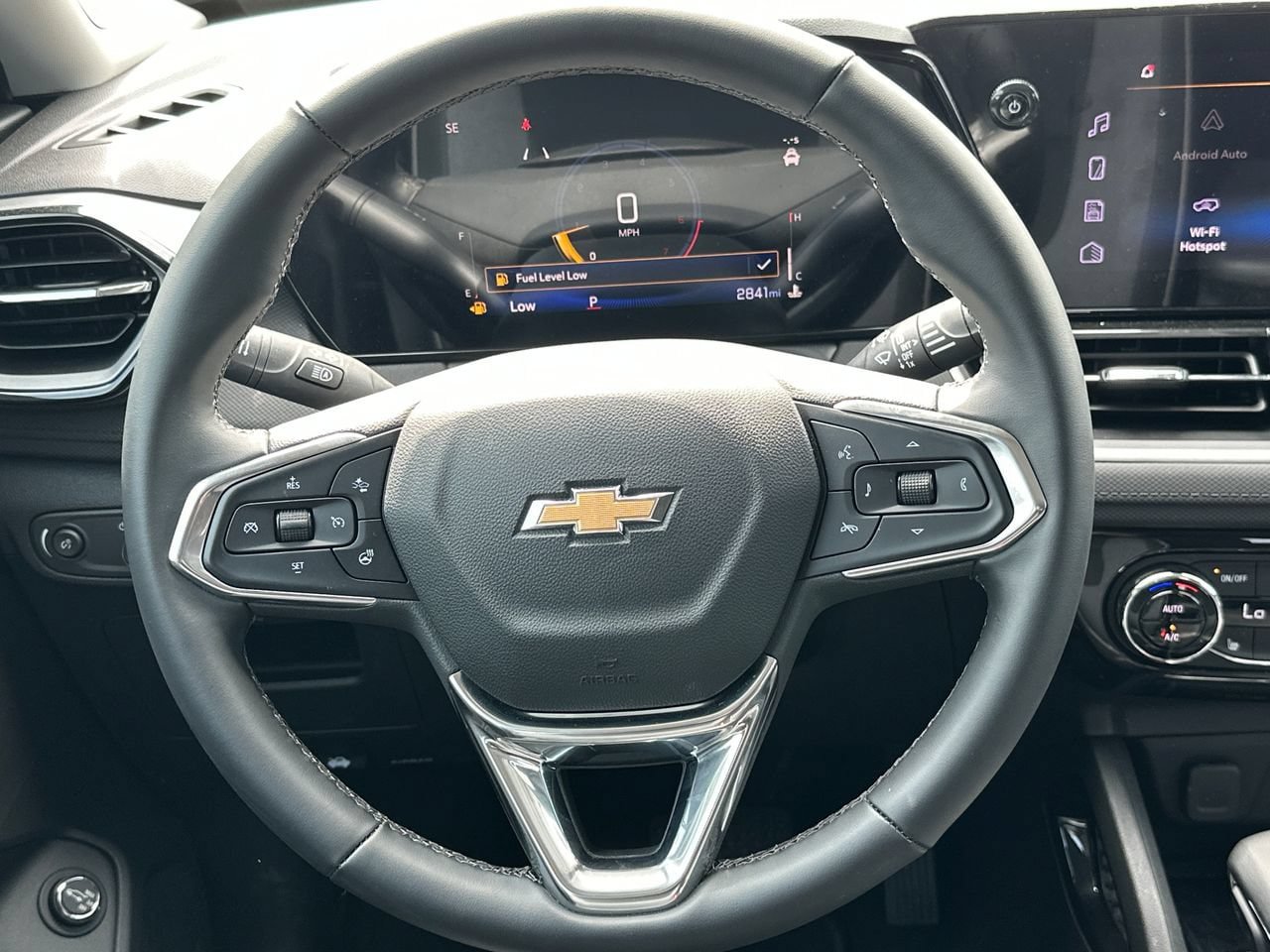 New 2026 Chevrolet TrailBlazer LT w/ Convenience Package FWD image 15