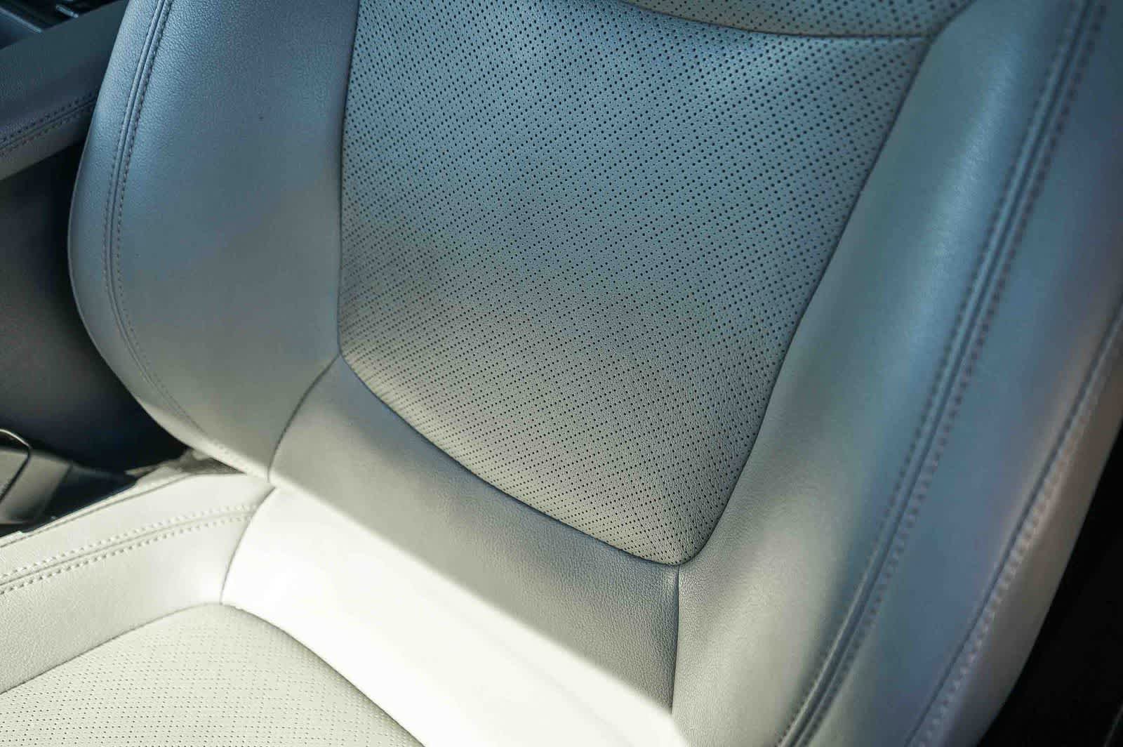 Used 2022 Toyota Sienna Limited image 20