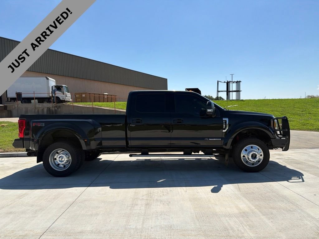 Used 2017 Ford F450 Lariat w/ Lariat Ultimate Package AWD/4WD image 4